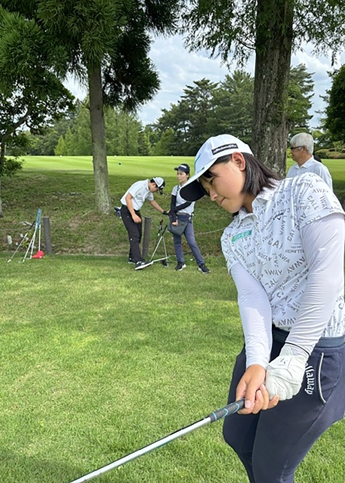 中越　百々香選手（女子ゴルフ）