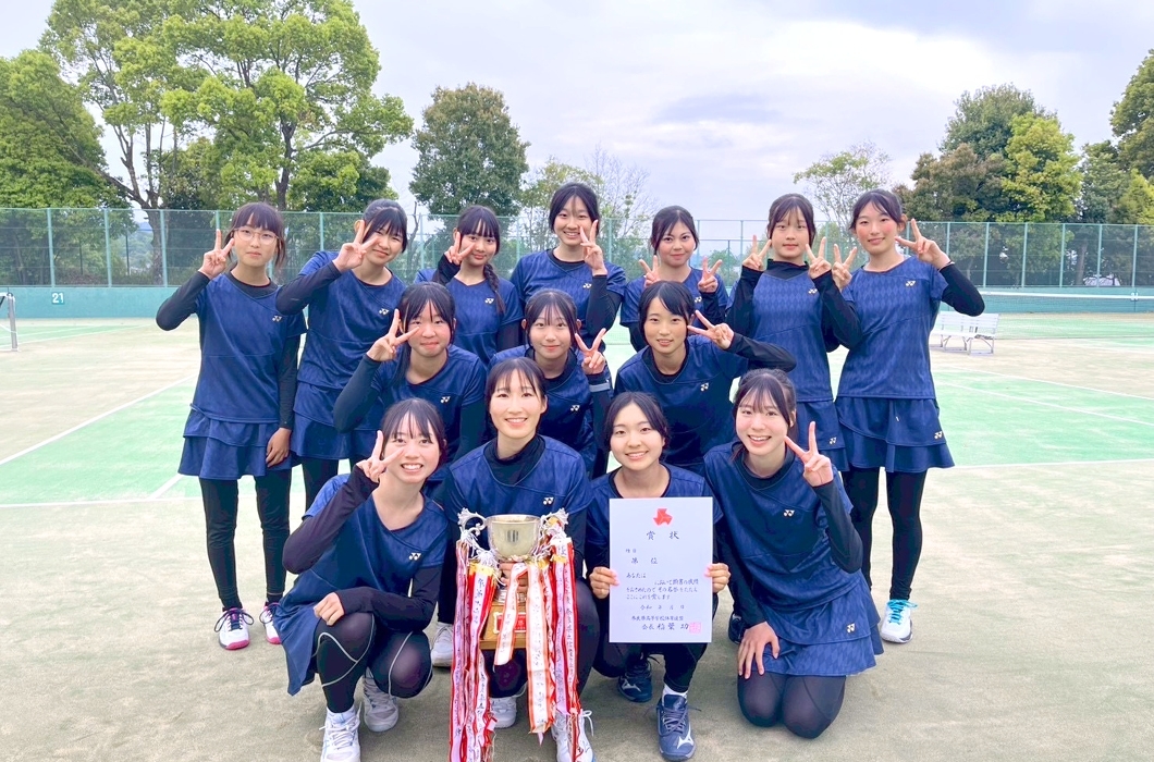 奈良育英高校　テニス部
