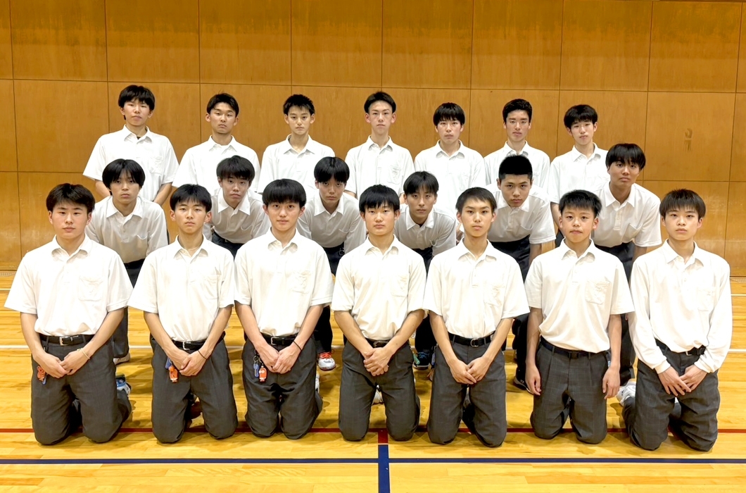 奈良大学附属高校 男子バドミントン部